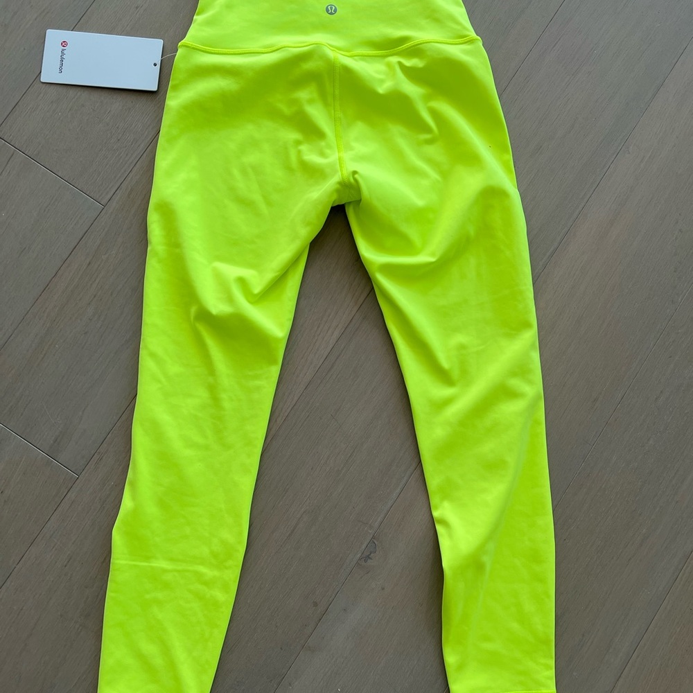 Lululemon Wunder Under Tight 25 inch Size: 6